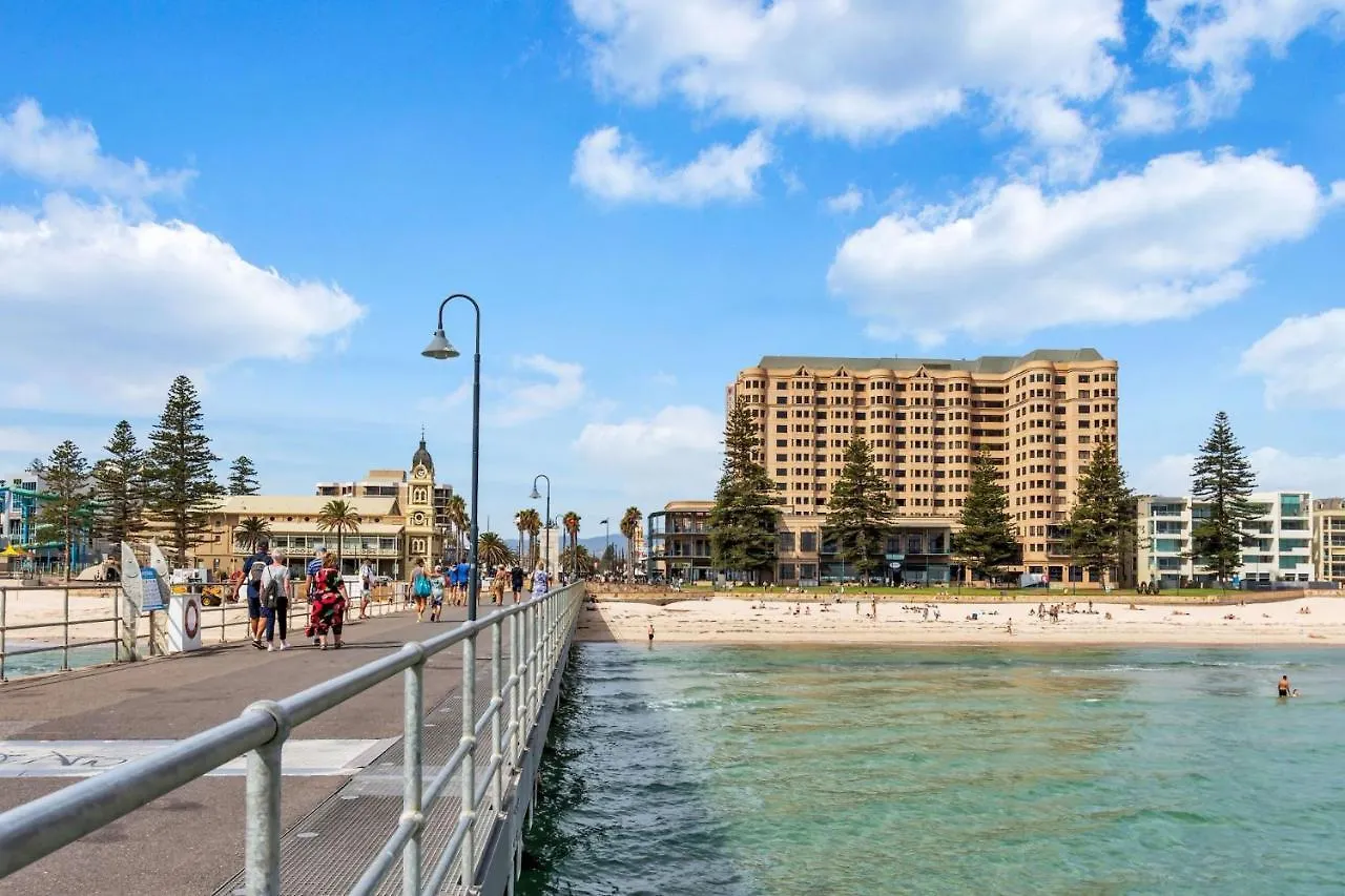 Belle Escapes - Sunny Siesta At Glenelg Apartment Australia