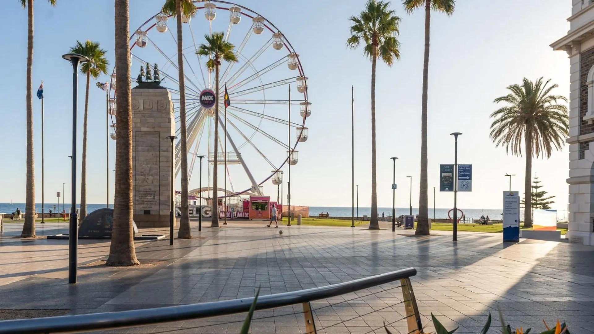 Belle Escapes - Sunny Siesta At Glenelg Apartment